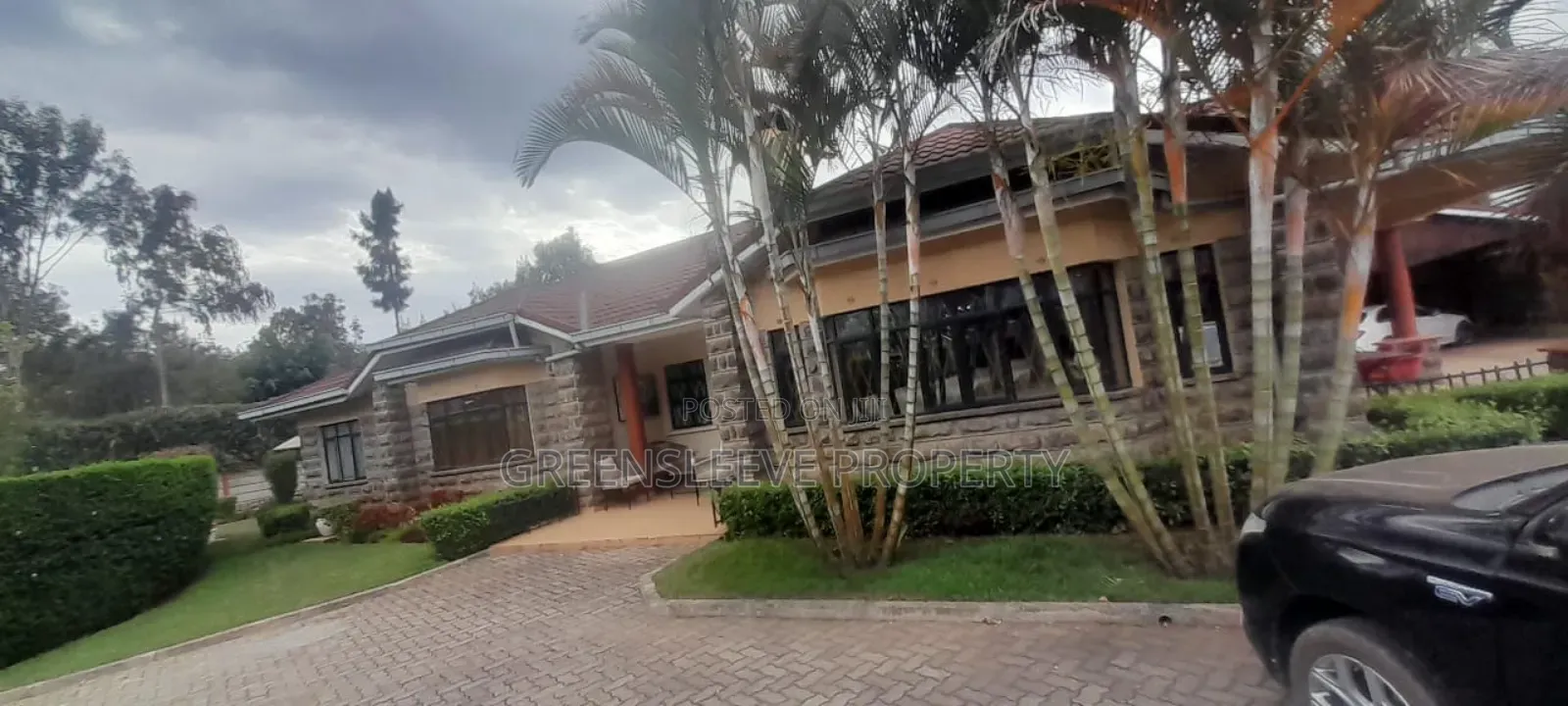 4bdrm Bungalow in Karen for rent