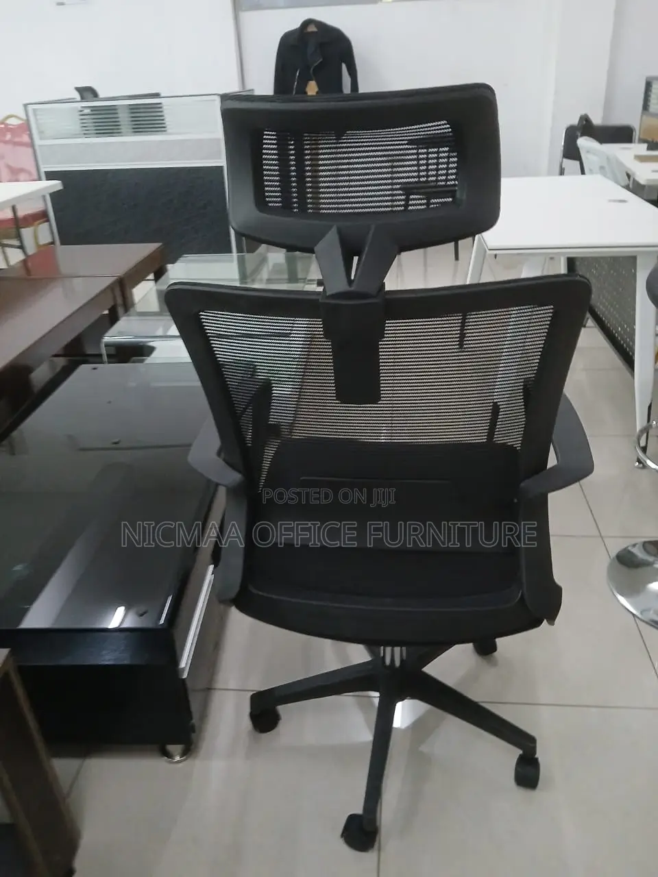Adjustable Comfort for Modern Workspaces Ergonomic Mesh Chair