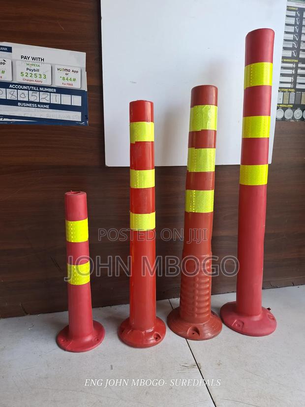 Flexible Traffic Bollard - thumbnail 4