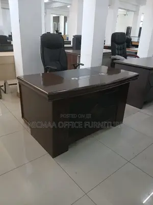 1600mm Full Mahogany Executive Desk