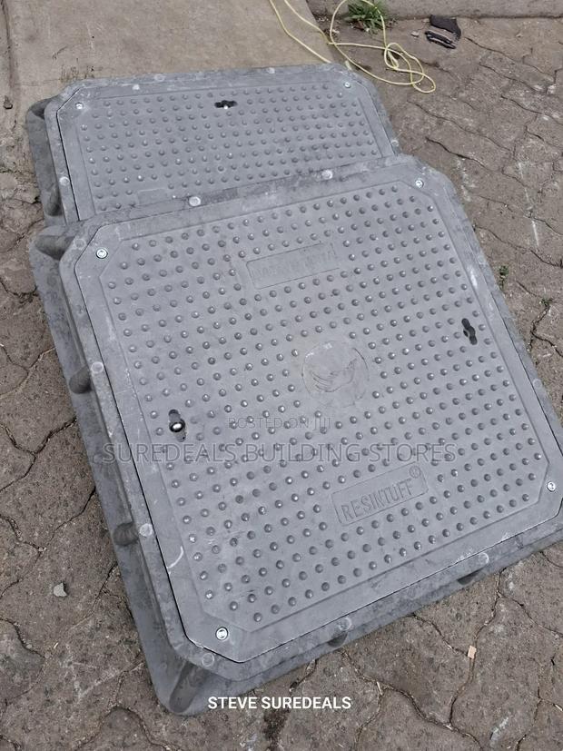 Heavy-Duty Manhole Cover D400 (600×600)