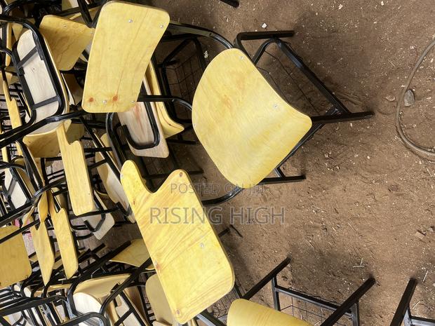 Well Designed College Chairs With Storage. - thumbnail 2