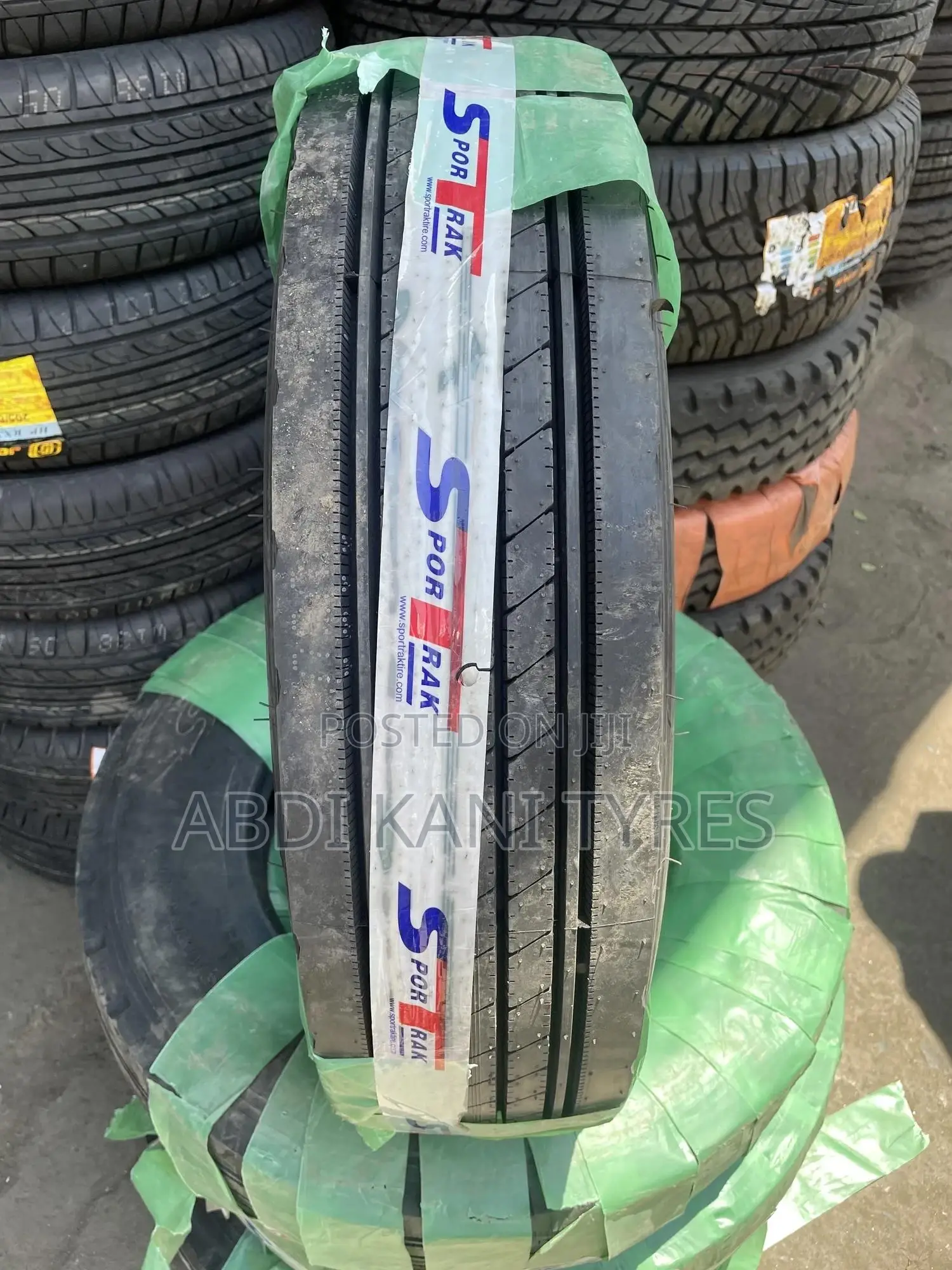 215/75r17.5 Sportrak Tyres