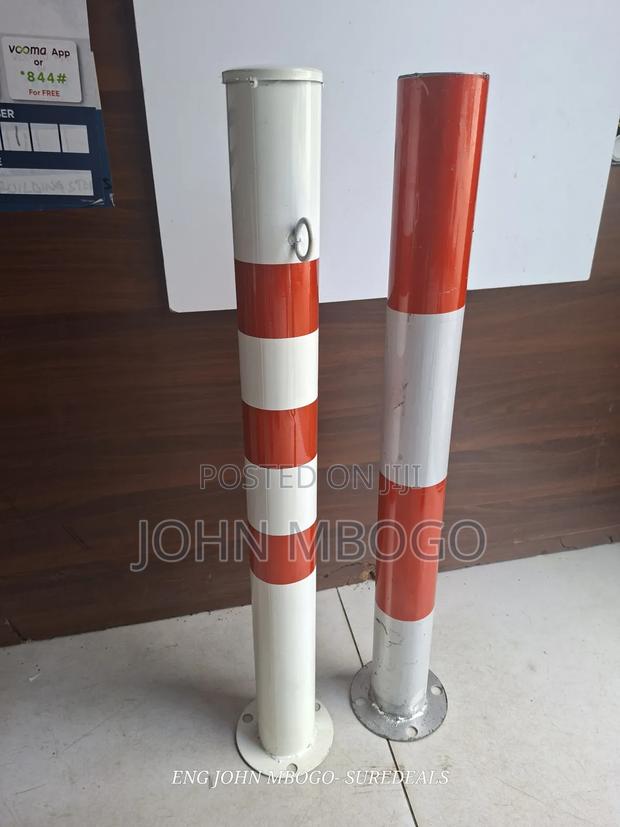 Metallic Traffic Bollard - thumbnail 3