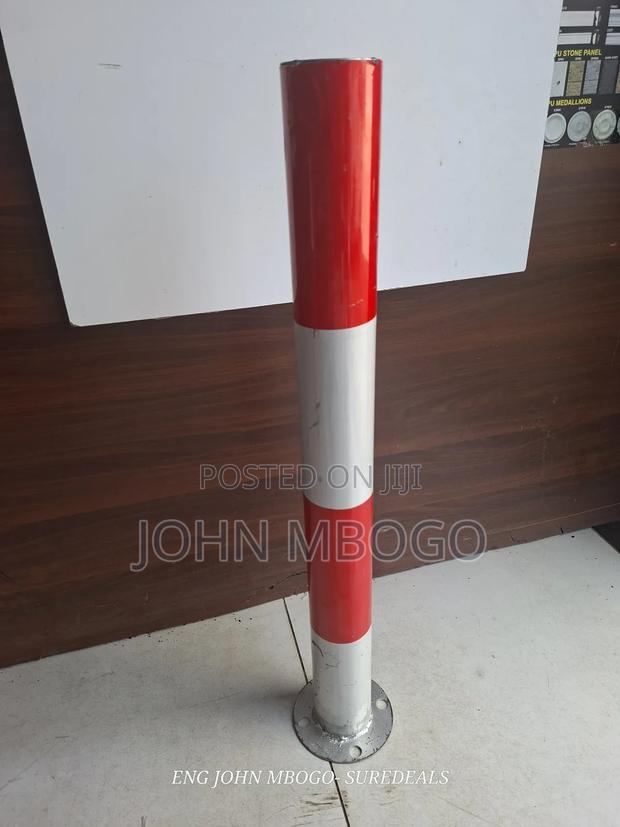Metallic Traffic Bollards / Delineaters - thumbnail 2
