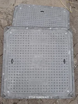 Heavy-Duty Lockable Reinforced Manhole Cover Grade D400