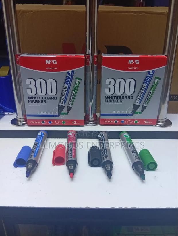 A Piece of M G Whiteboard Marker - main view