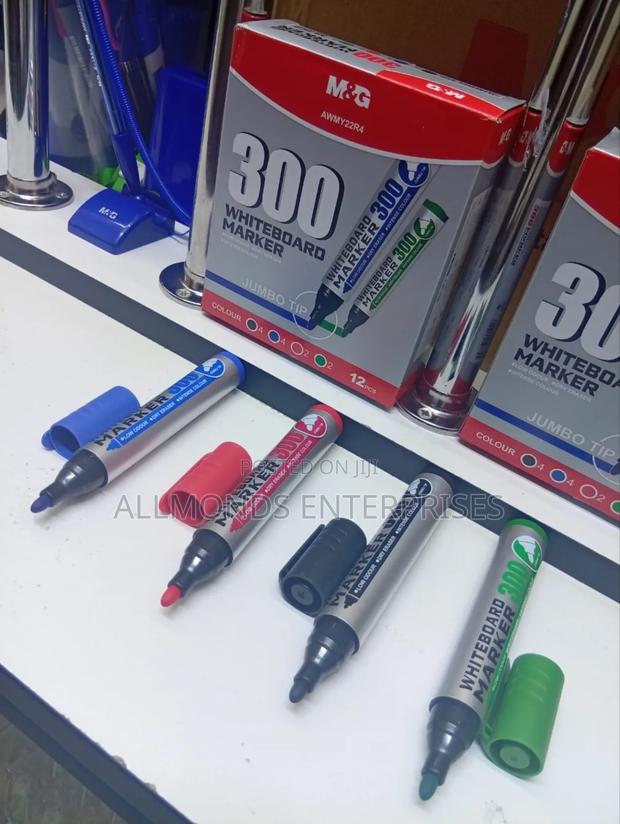 A Piece of M G Whiteboard Marker - thumbnail 4