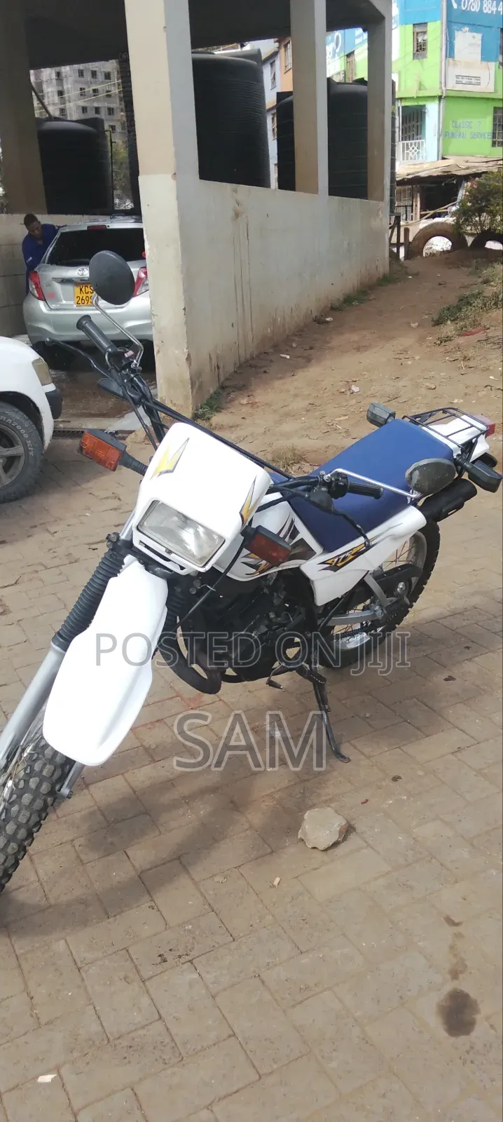 Yamaha DT 175 2008 White