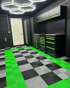 Heavy Duty Interlocking Garage Mat – Best for Parking Workshops