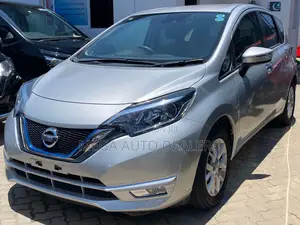 Nissan Note 2018 Silver