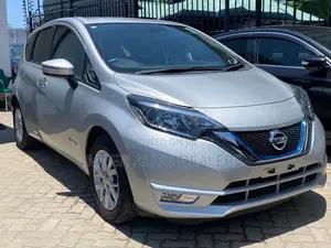 Nissan Note 2018 Silver