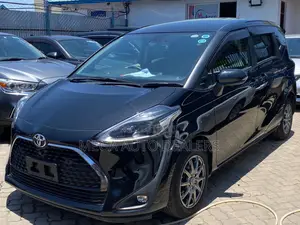 Toyota Sienta 2018 Black