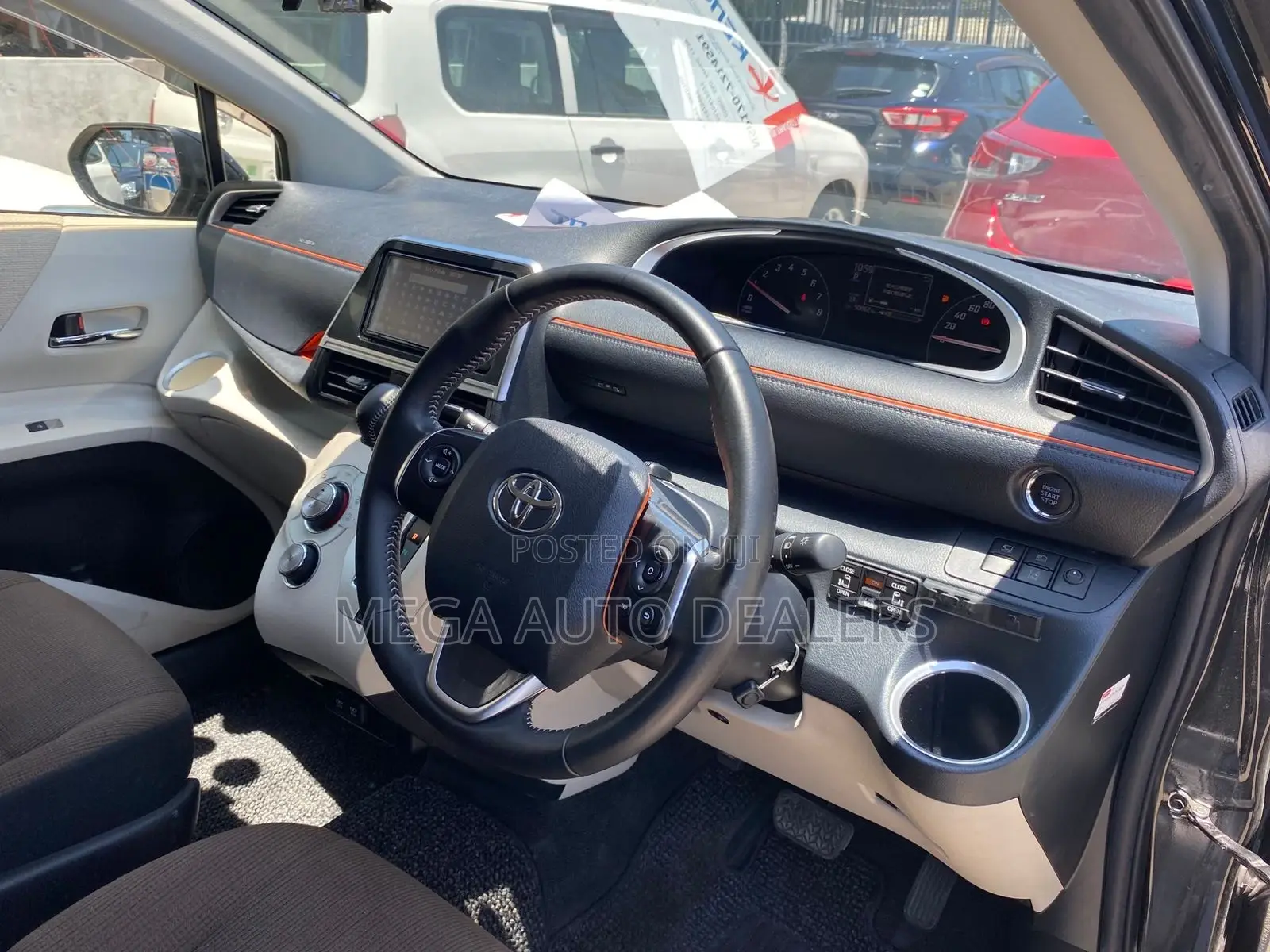 Toyota Sienta 2018 Black