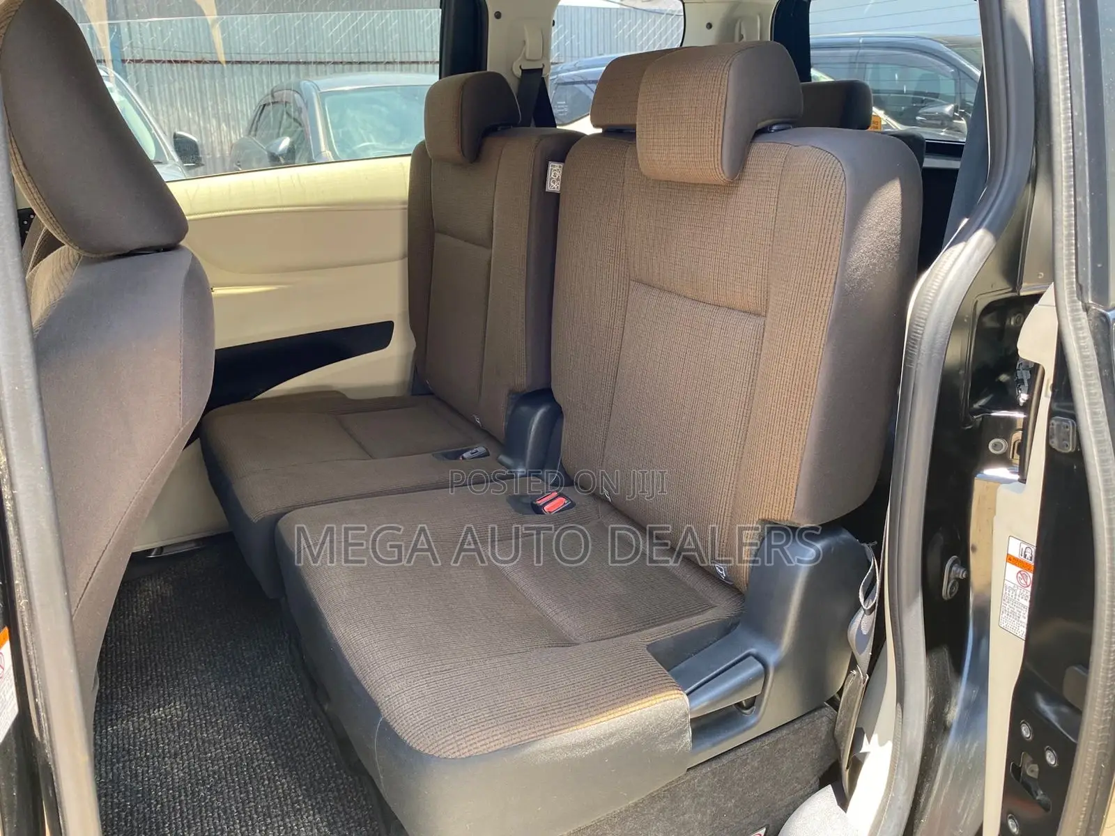 Toyota Sienta 2018 Black