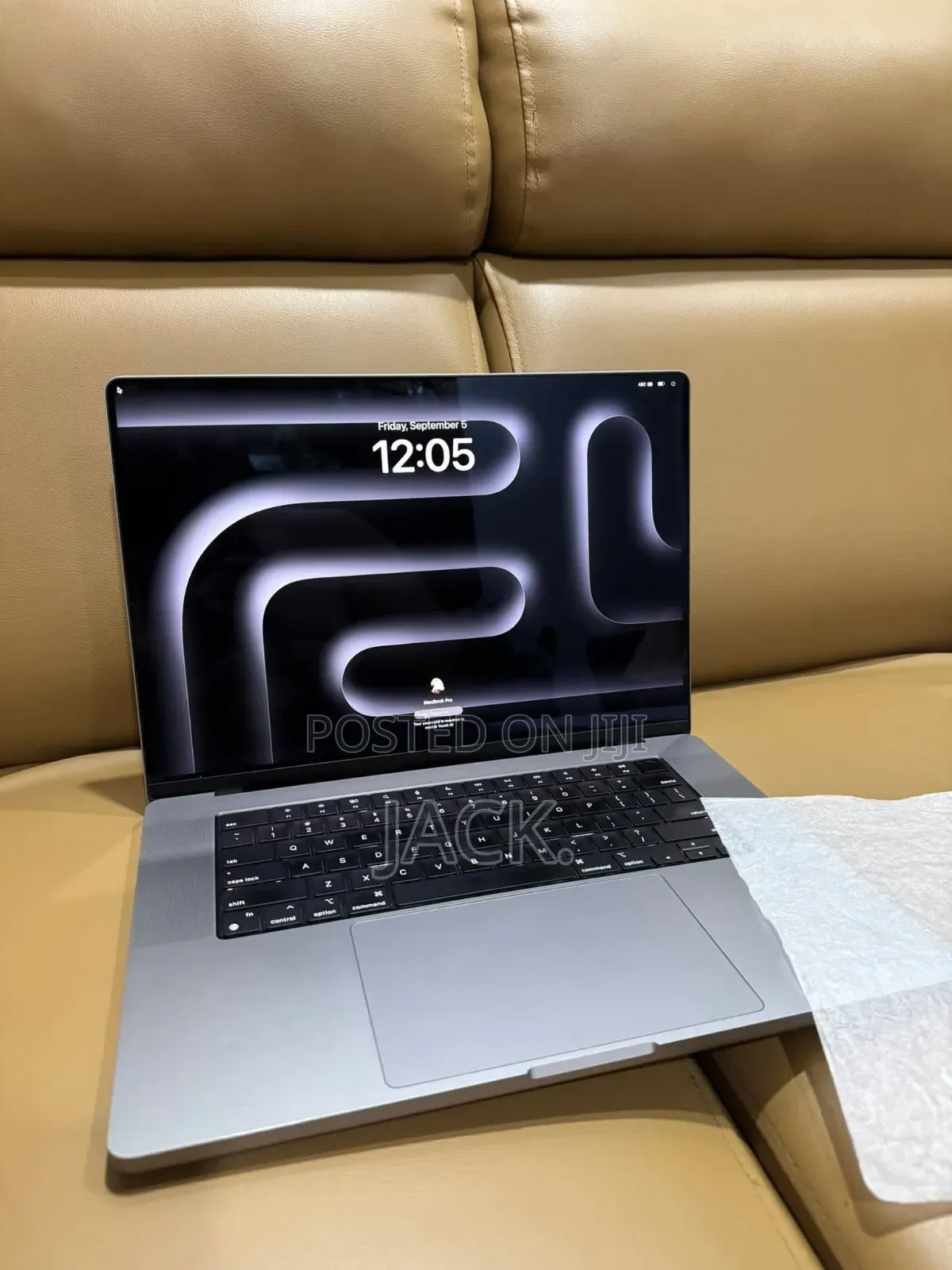 Laptop Apple MacBook Pro 2023 M2 Pro 16-inch 16GB Apple M2 SSD 512GB