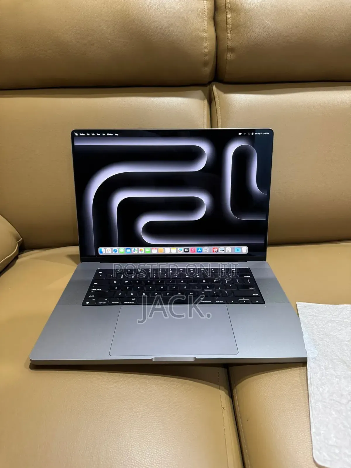Laptop Apple MacBook Pro 2023 M2 Pro 16-inch 16GB Apple M2 SSD 512GB