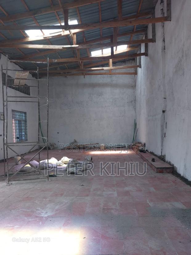 Godown to Off Enterprise Rd 2500sqft - thumbnail 8