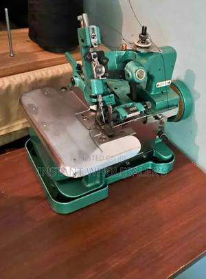 Overlock Sewing Complete With Table - thumbnail 2