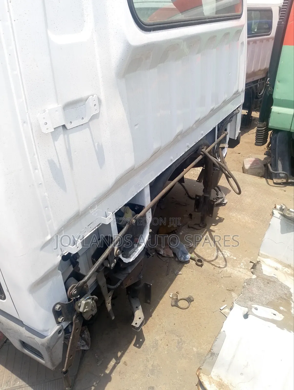 Mitsubishi Canter 4d32 Cabin
