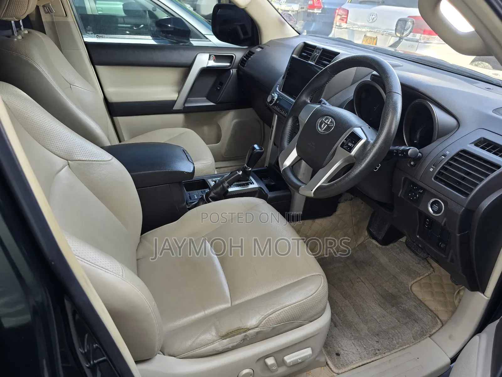 Toyota Land Cruiser Prado 2016 Black
