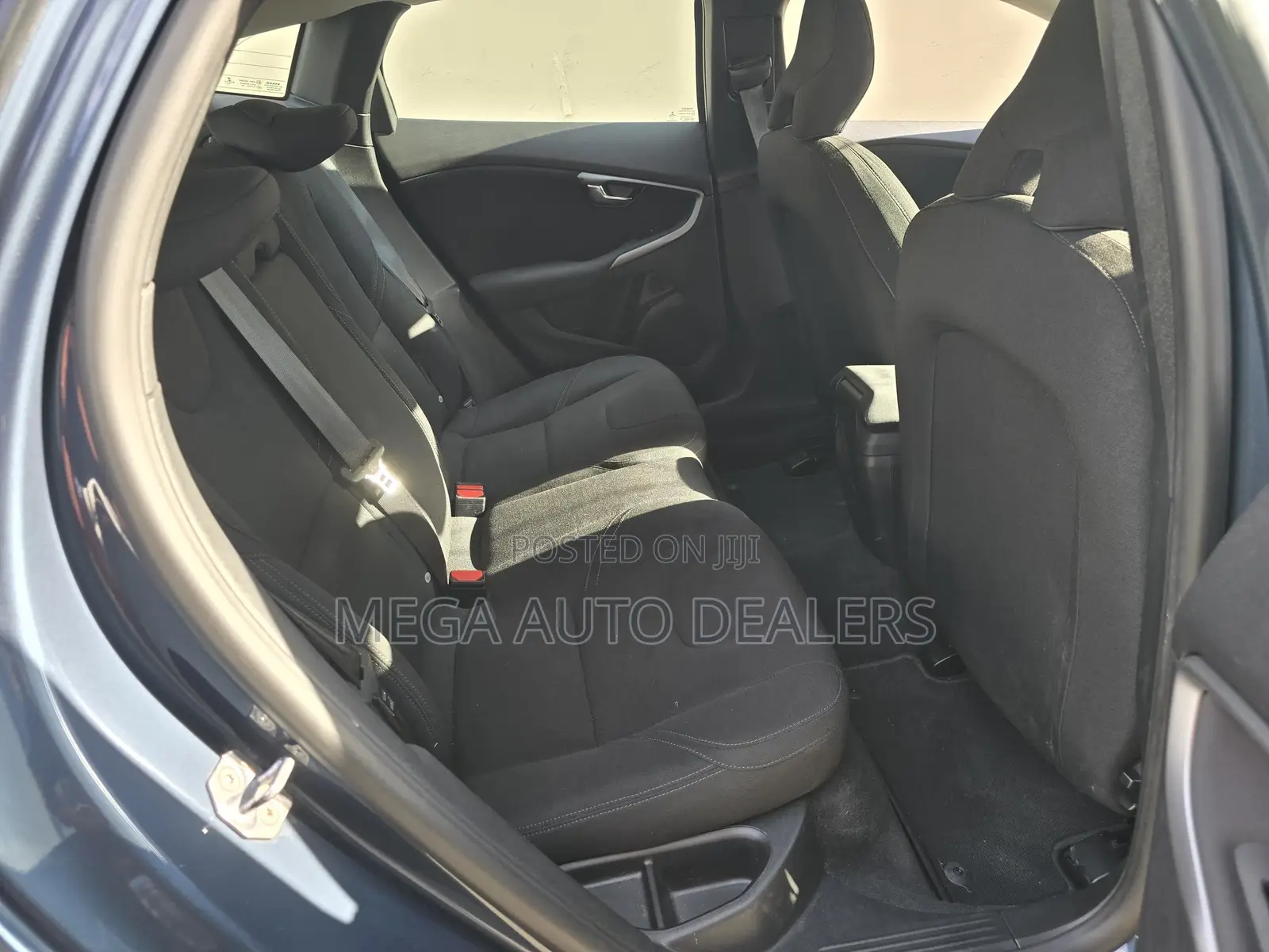 Volvo V40 2018 Blue