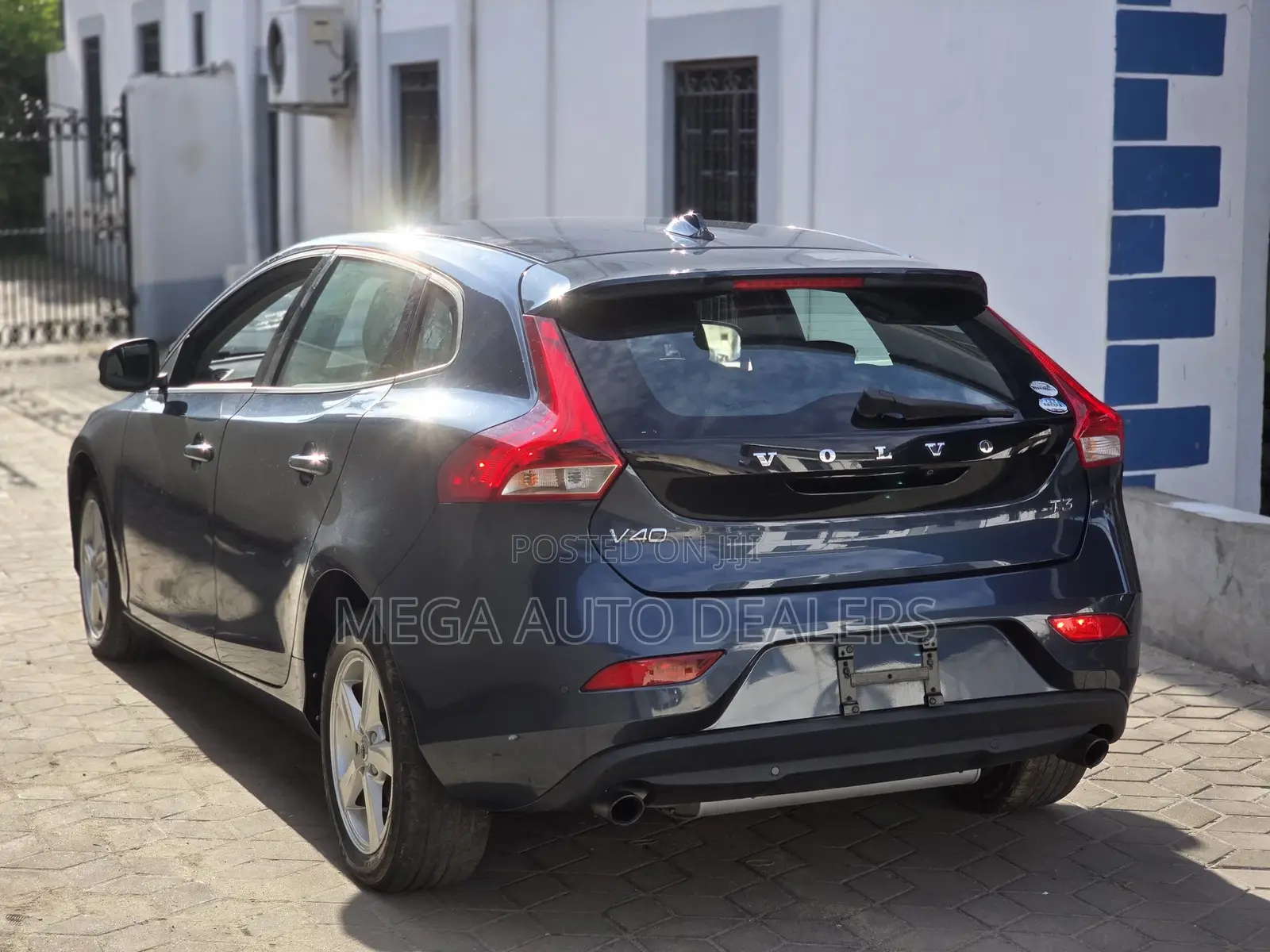 Volvo V40 2018 Blue