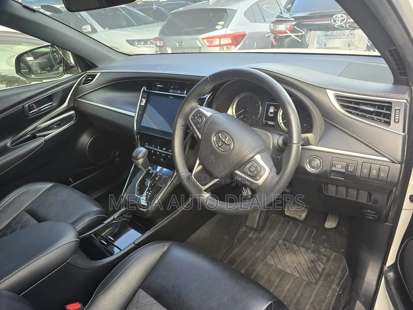 Toyota Harrier 2018 White