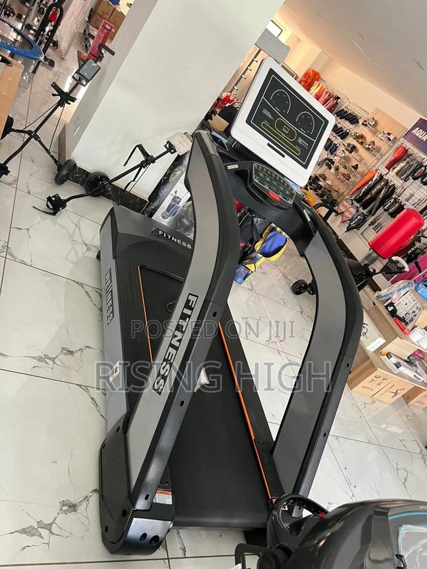 Commercial Treadmill – With Led Display - main view
