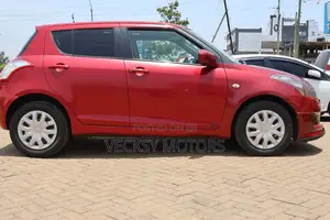 Suzuki Swift 2013 Red