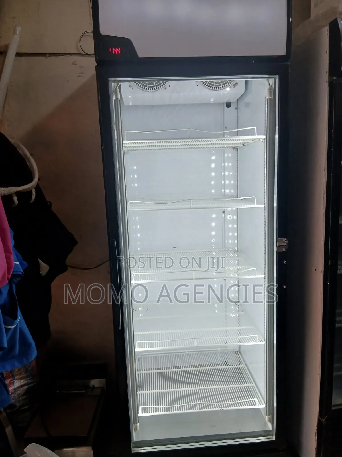 Clean Display Fridge for Sale 650l