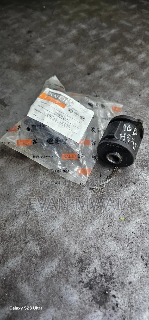 Toyota Original Small Bush (T100)