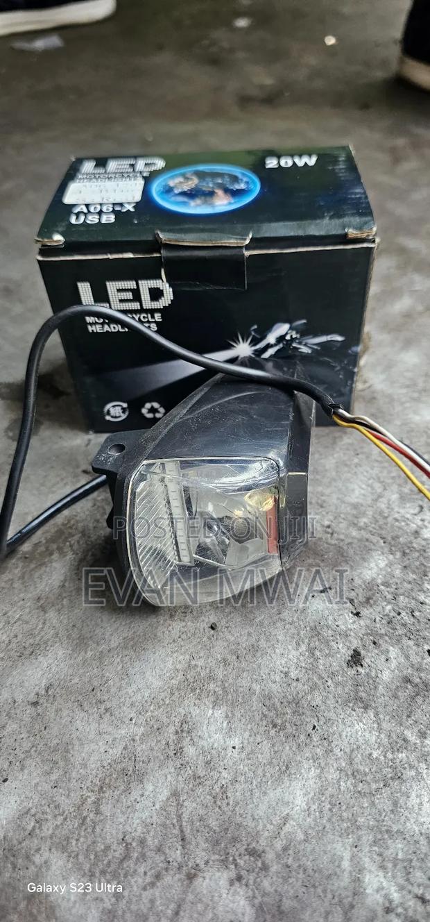 Spot Light on Sale (Universal) - main view