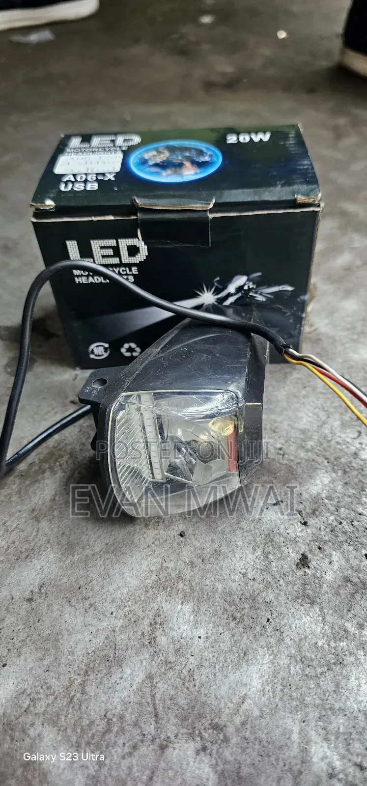 Spot Light on Sale (Universal)