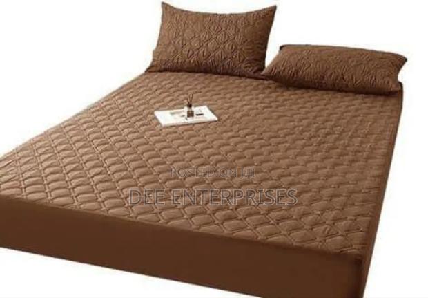 4×6 Mattress Protector With 2 Matching Pillow Cases - thumbnail 2