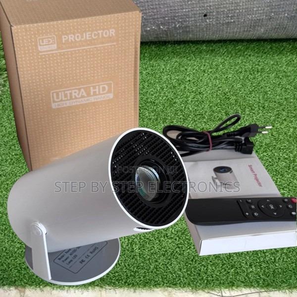 Mini Wifi Bluetooth Projector High Brightness Android Design