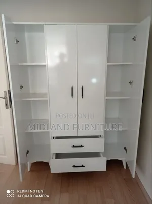 Customized Clothes Wardrobes or Cupboards