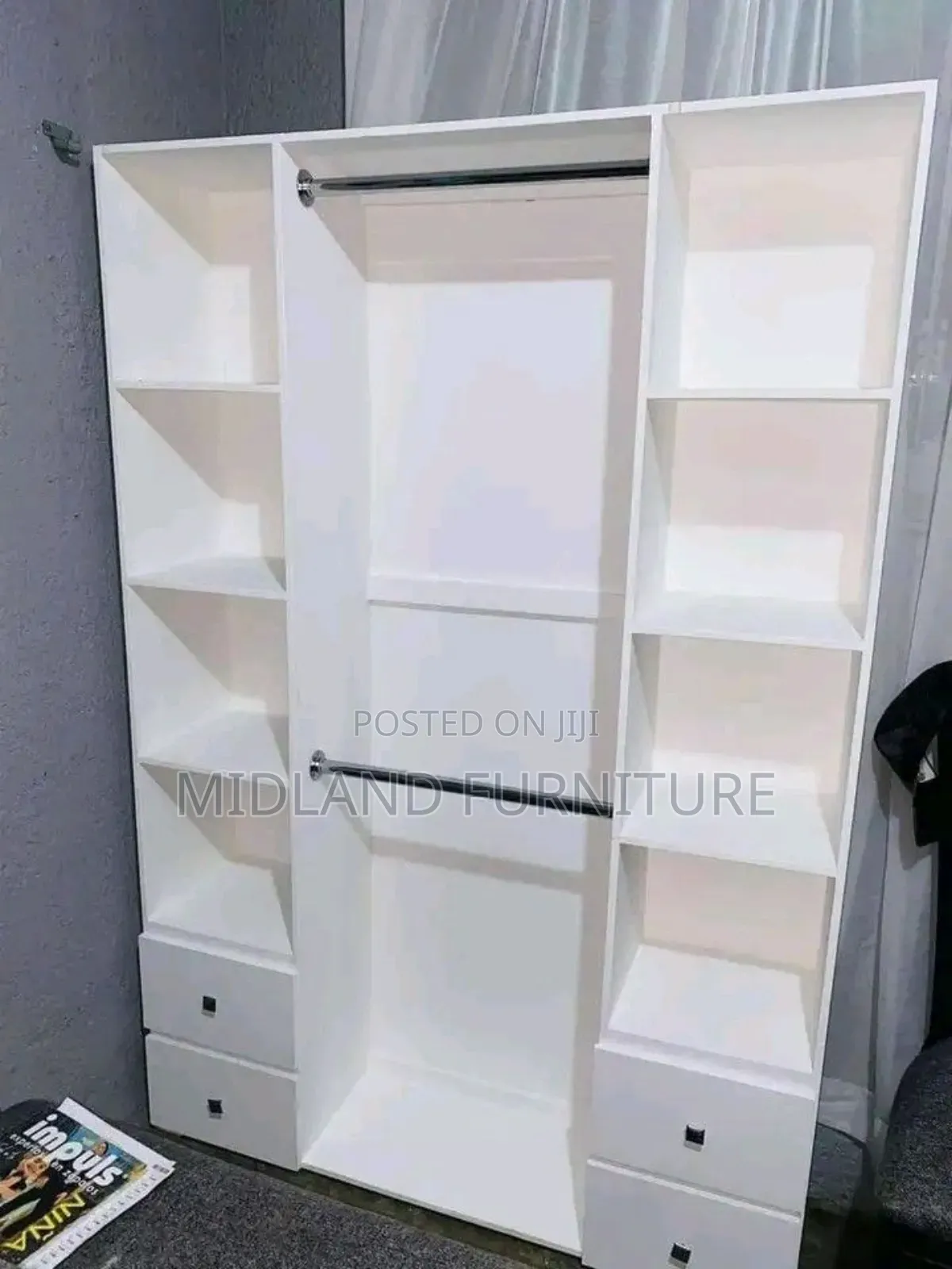 Customized Clothes Wardrobes or Cupboards