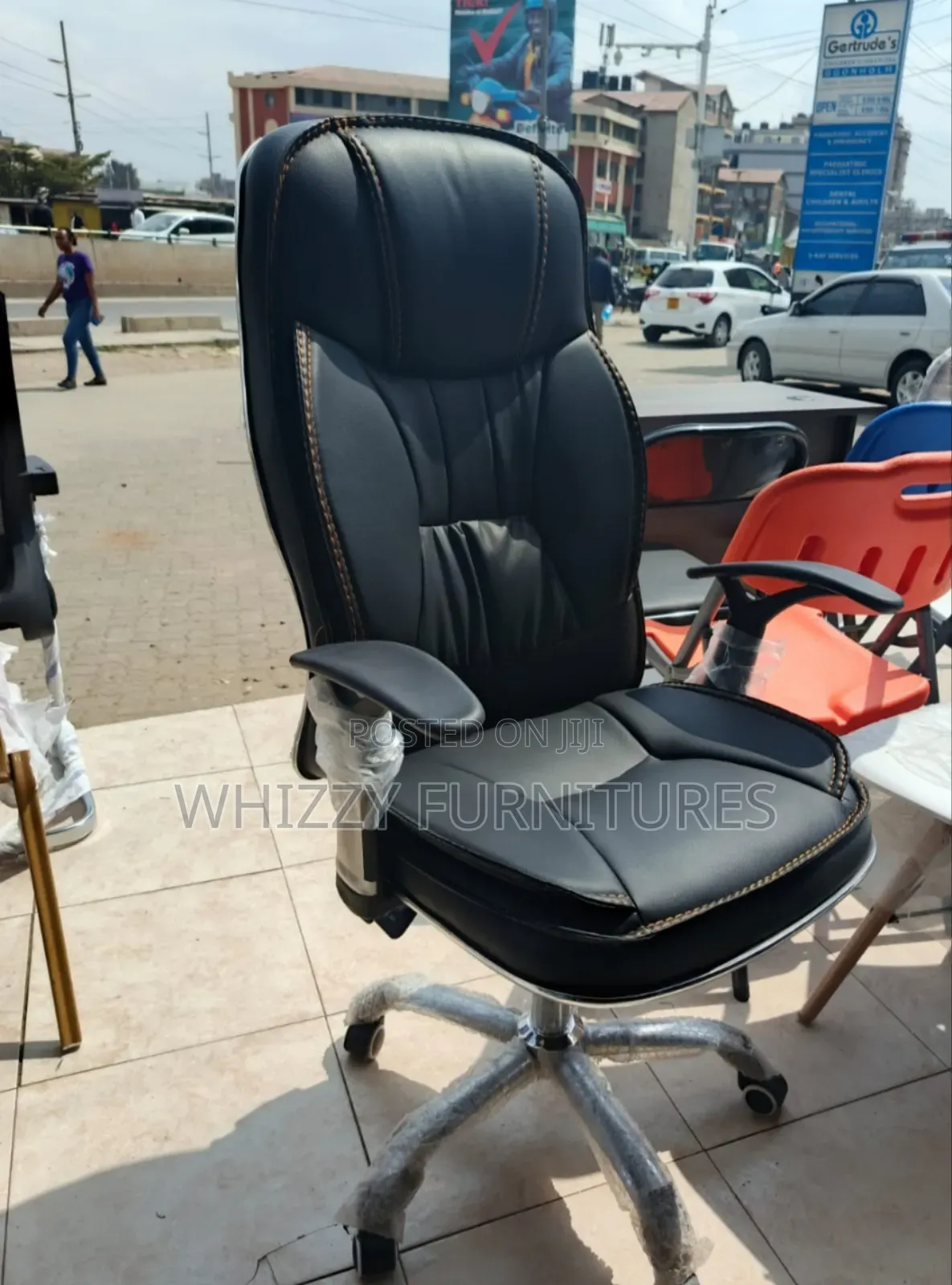 Black Fullback Office Chair