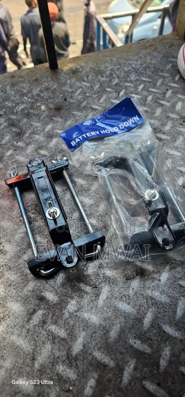 Battery Holders Universal ( Adjustable) - main view