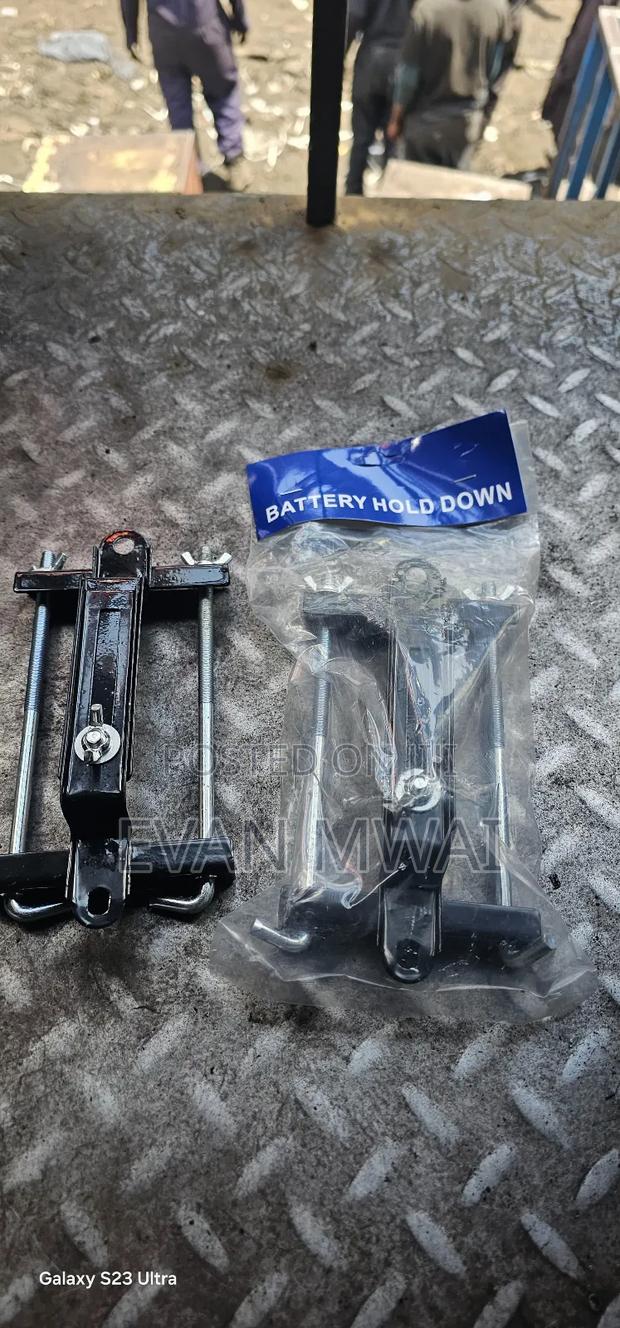 Battery Holders Universal ( Adjustable) - thumbnail 2