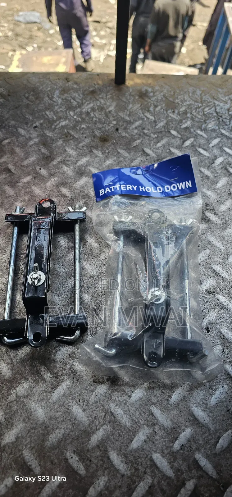 Battery Holders Universal ( Adjustable)