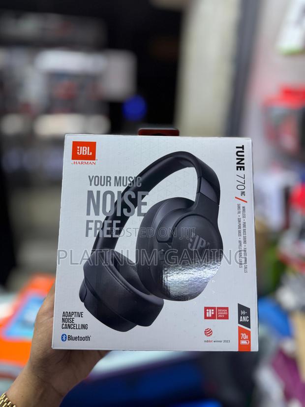 Jbl Noise Cancelling Headphones - main view