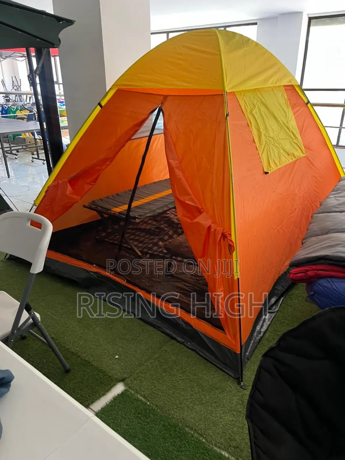 Waterproof 6–8 Person Tent – Outdoor Use