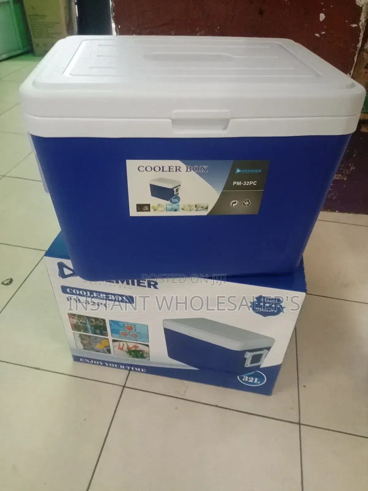 Premier 32 Litres Cooler Box
