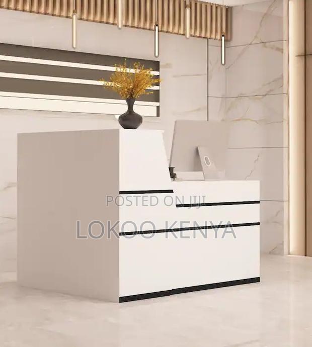 Office Desk : Front Office Reception Workstation - thumbnail 4