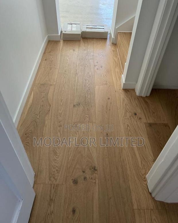 Scratch-Proof Laminate Flooring – Perfect for Homes Offices