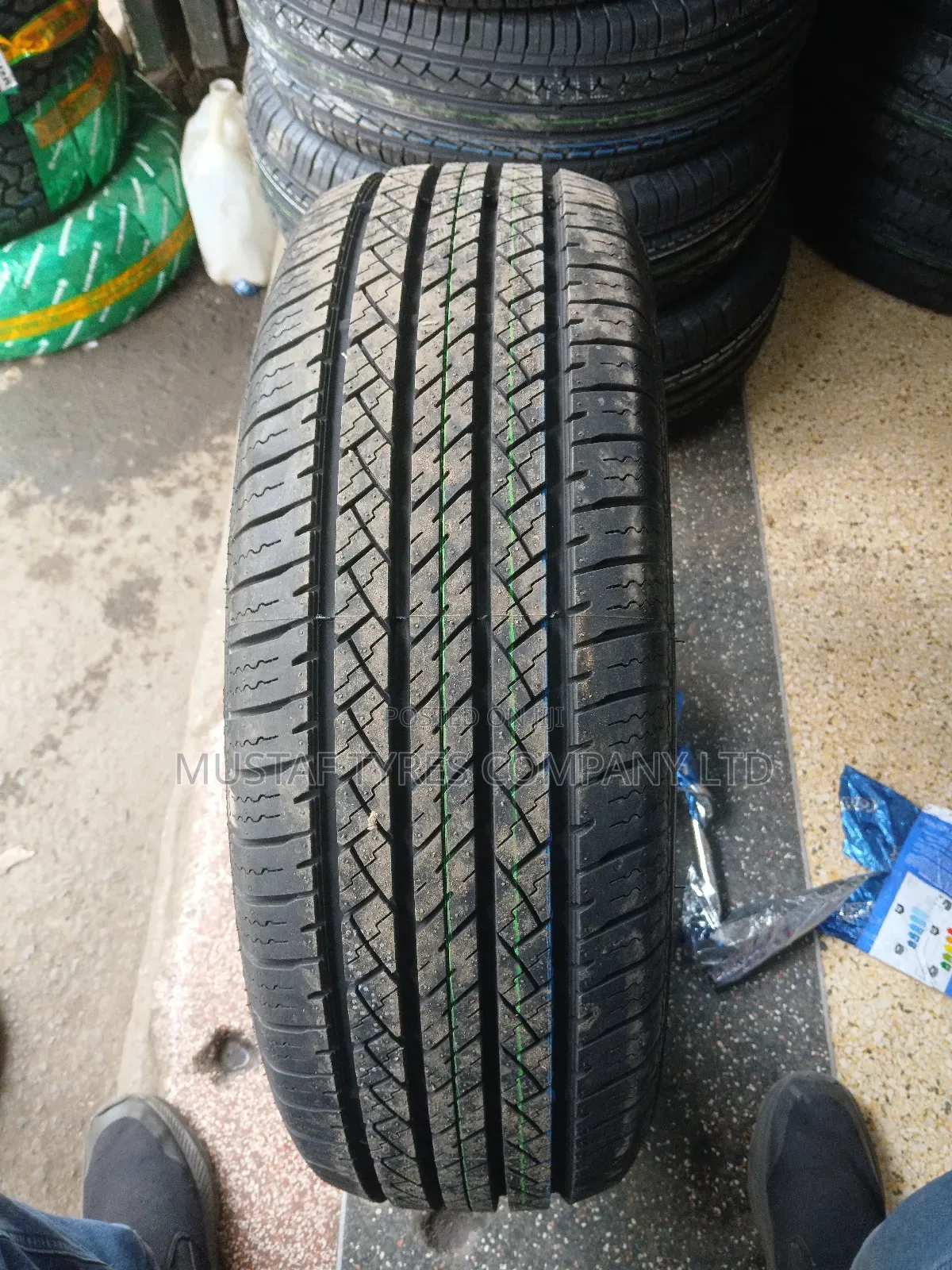 Comforser 205/65r16 Cf 2000