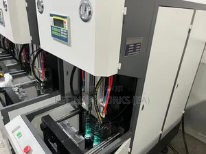 Industrial Bottle Making Machine (Pet Blow Molder)