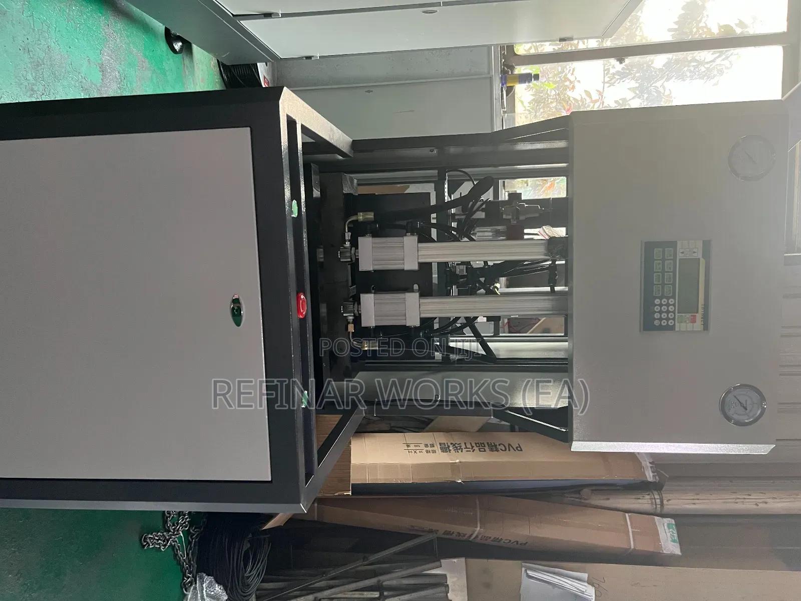 Industrial Bottle Making Machine (Pet Blow Molder)